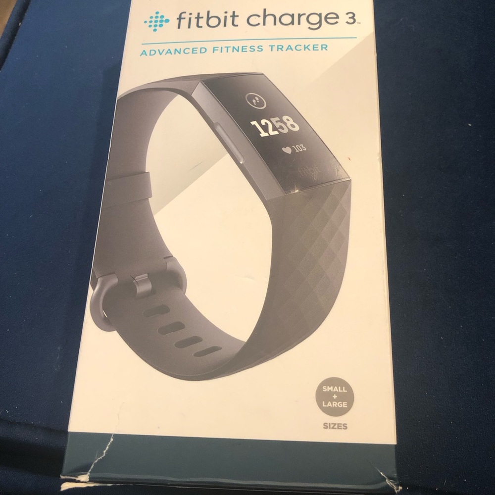 fitbit Charge 3 in Charcoal Black